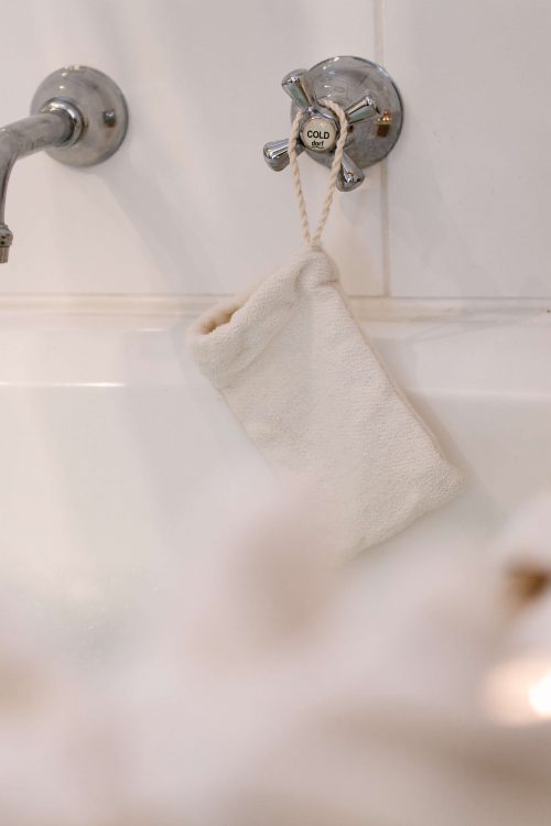 Nowhere & Everywhere Zero Waste Bathroom Soap Saving Pouch Saver Bag Plastic Free Shower Products