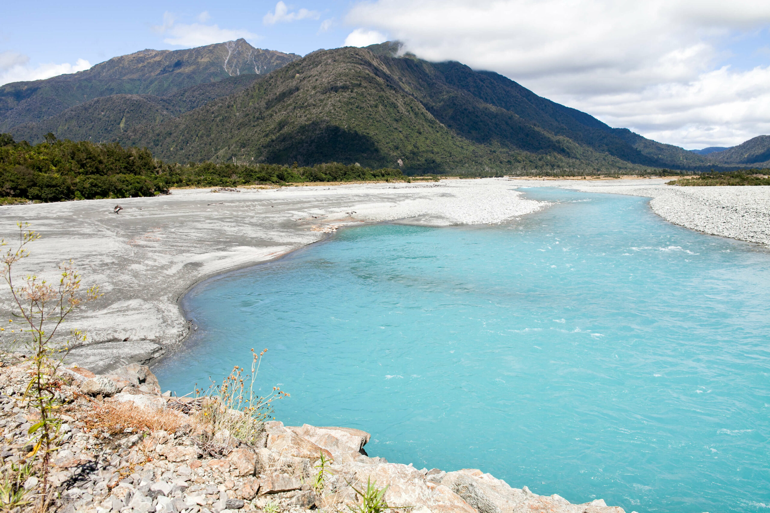 Nowhere & Everywhere - New Zealand South Island Road Trip Franz Josef Fox Glacier Lake Matheson - Lis Dingjan Sustainable Eco Green Slow Travel